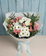 Букет цветов из:  Розы, Лизиантусы и Хризантемы в Чкалово