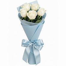 Букет 5 Белых роз Проуд в Чкалово