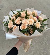 Букет Кремовые розы Латте в Чкалово