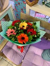 Букет цветов из:  Герберы, Хризантемы и Альстромерии #REPLACE_PRED# Чкалово