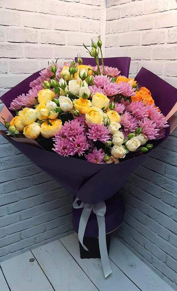 Букет цветов из: Хризантемы и Розы в Чкалово