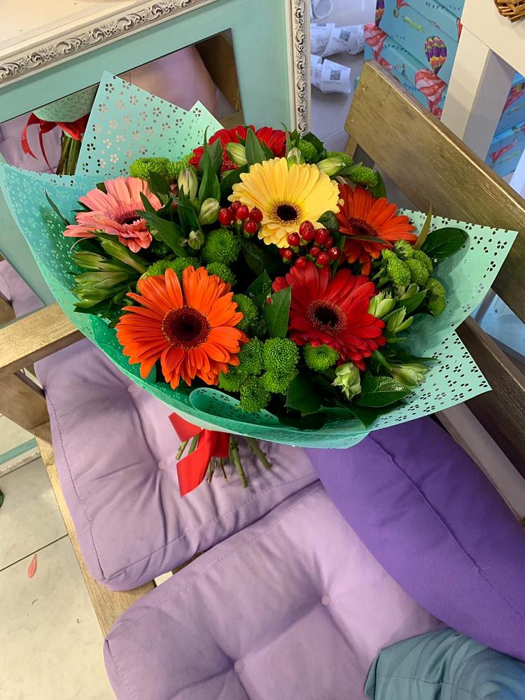 Букет цветов из: Герберы, Хризантемы и Альстромерии в Чкалово