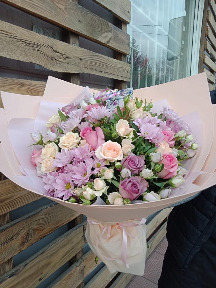 Букет цветов из: Розы и Хризантемы в Чкалово