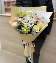 Букет цветов из:  Альстромерии, Розы и Хризантемы в Чкалово