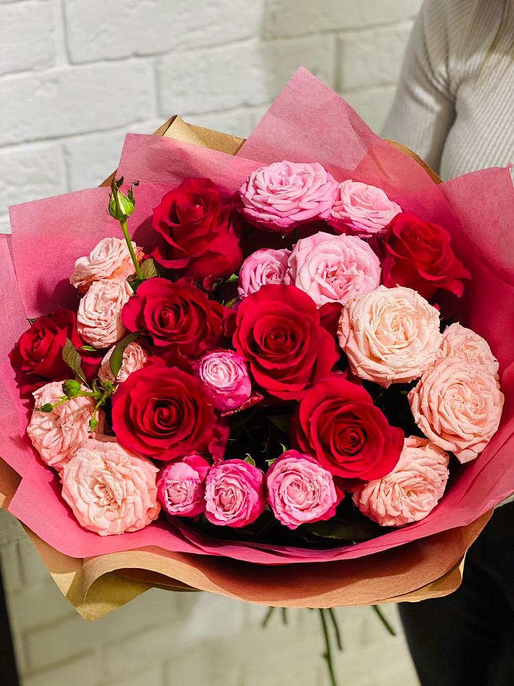 Букет цветов из: Розы в Чкалово