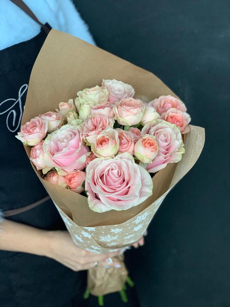 Букет цветов из: Хризантемы и Розы в Чкалово