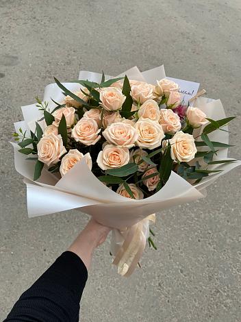 Букет Кремовые розы Латте в Чкалово
