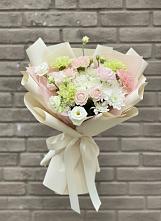 Букет цветов из:  Гвоздики, Розы, Лизиантусы и Хризантемы #REPLACE_PRED# Чкалово