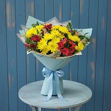 Букет цветов из:  Альстромерии и Хризантемы в Чкалово
