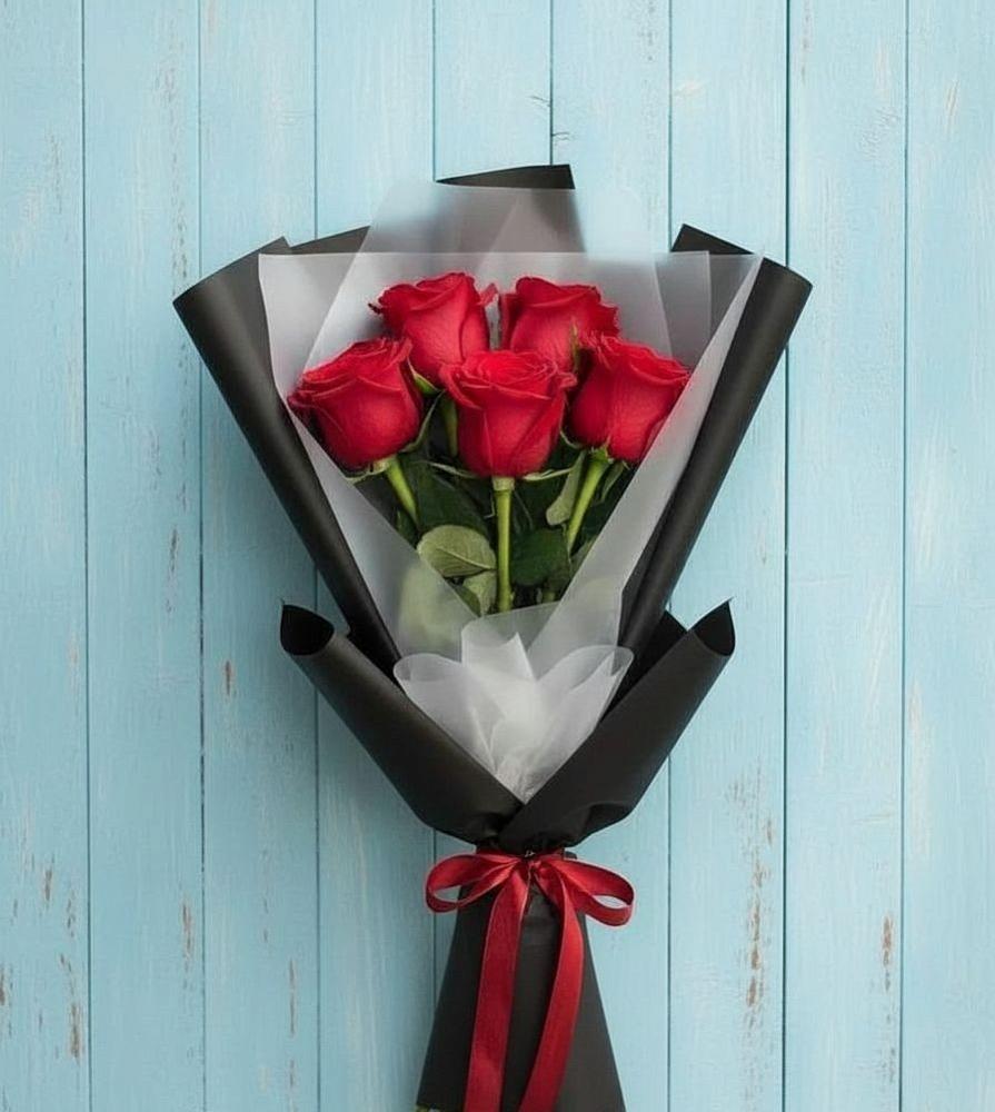 Букет цветов из: Розы в Чкалово