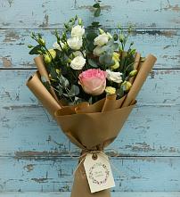 Букет цветов из:  Розы и Лизиантусы #REPLACE_PRED# Чкалово